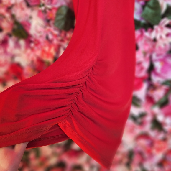 Low Cut Top - Picture 4 of 5